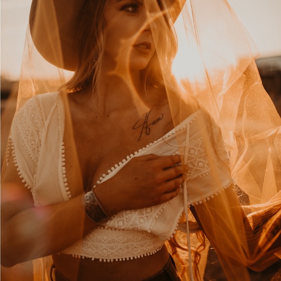 Love Birds White crochet tank top - Picture 7 of 7